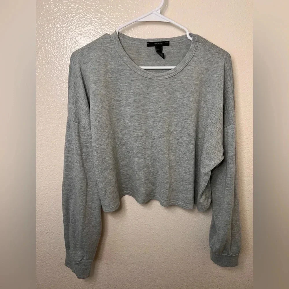 Forever 21 long sleeve - Picture 2 of 4
